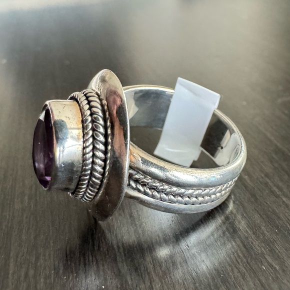 ☮️ Amethyst Ring - Picture 4 of 9